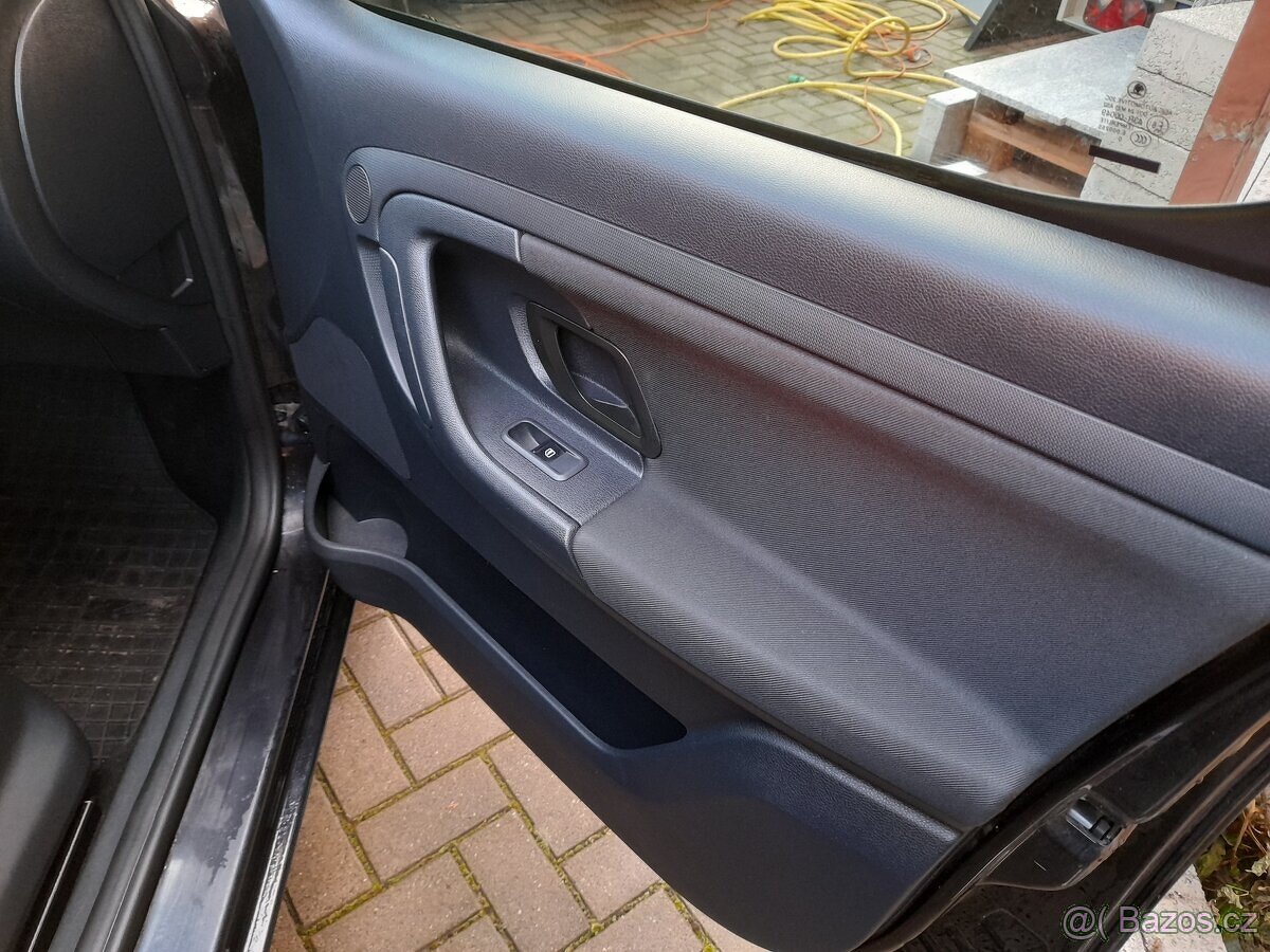 Škoda Roomster 1.2 TSi 77kw r.v. 2011 ( na opravu) - 13