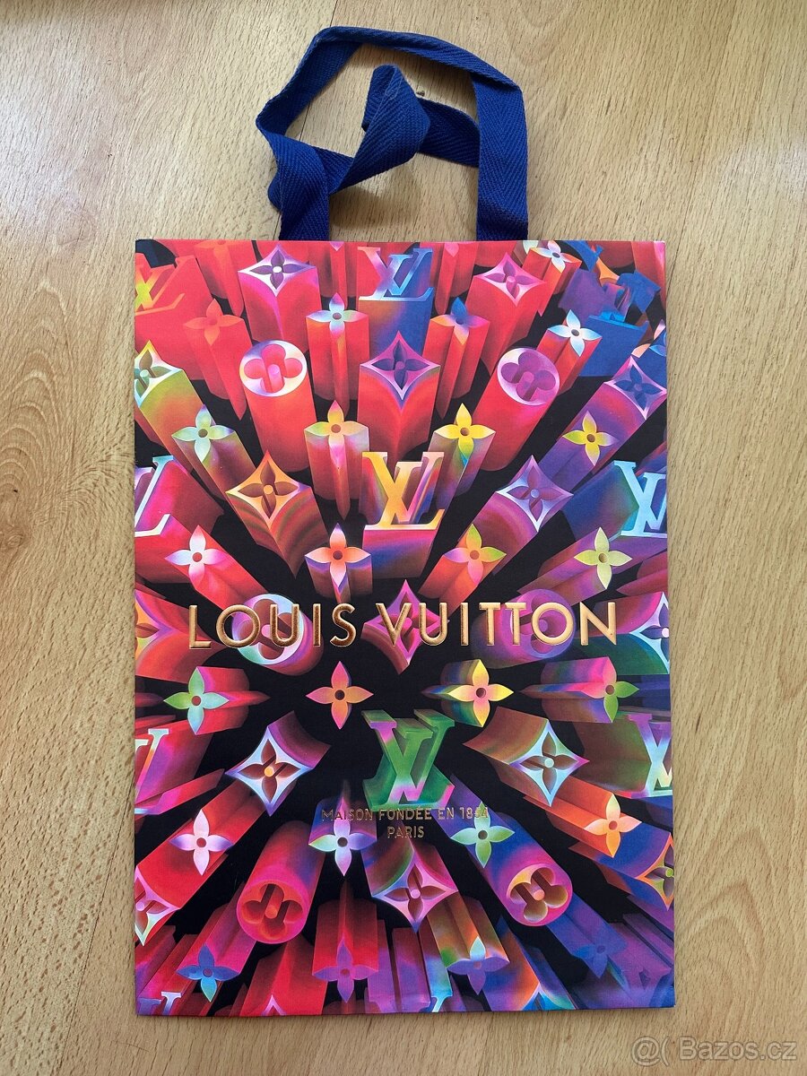 Papírové tašky značky LOUIS VUITTON - 13