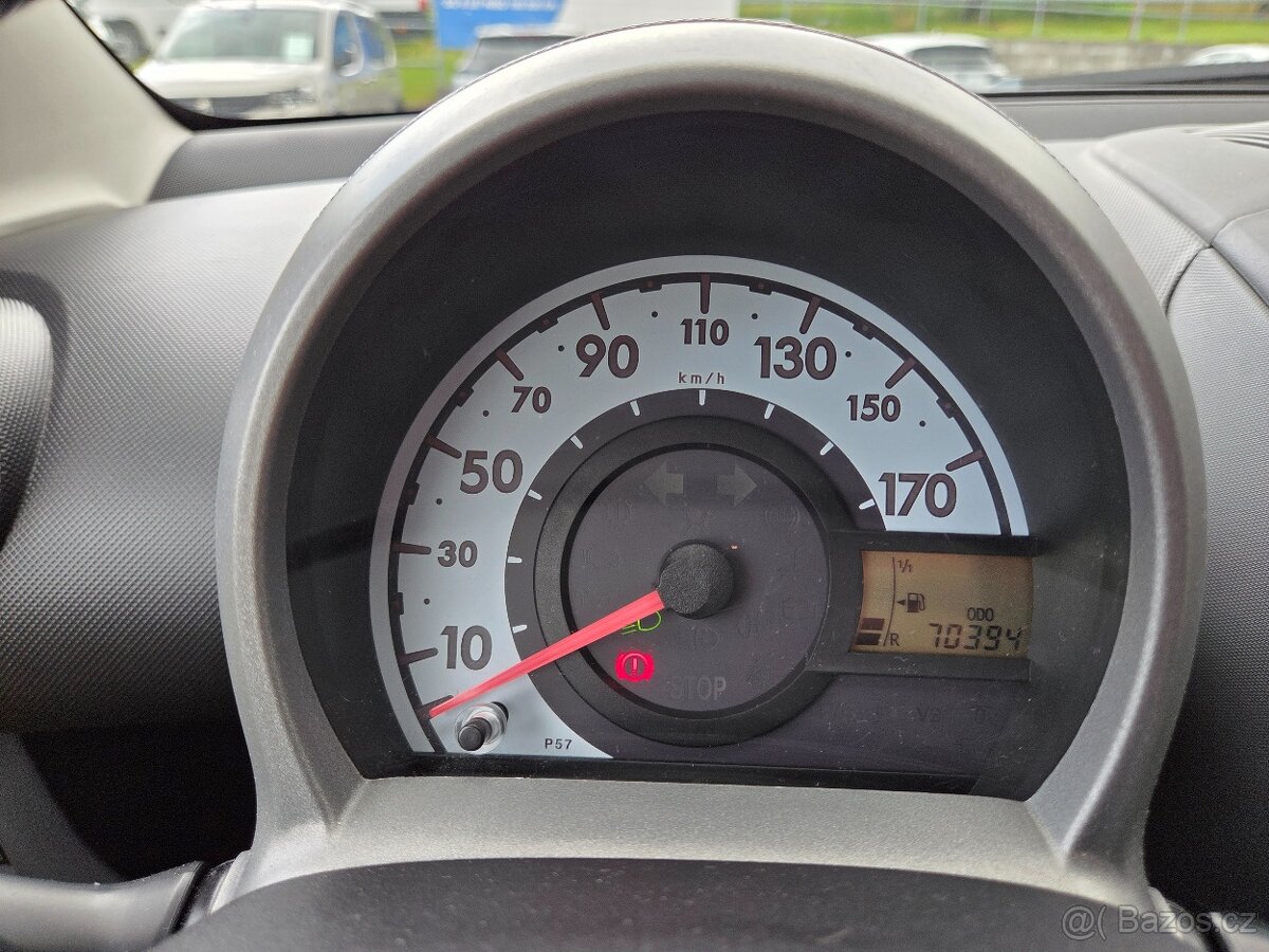 Peugeot 107 1.0 i 68 MAN5 - 13