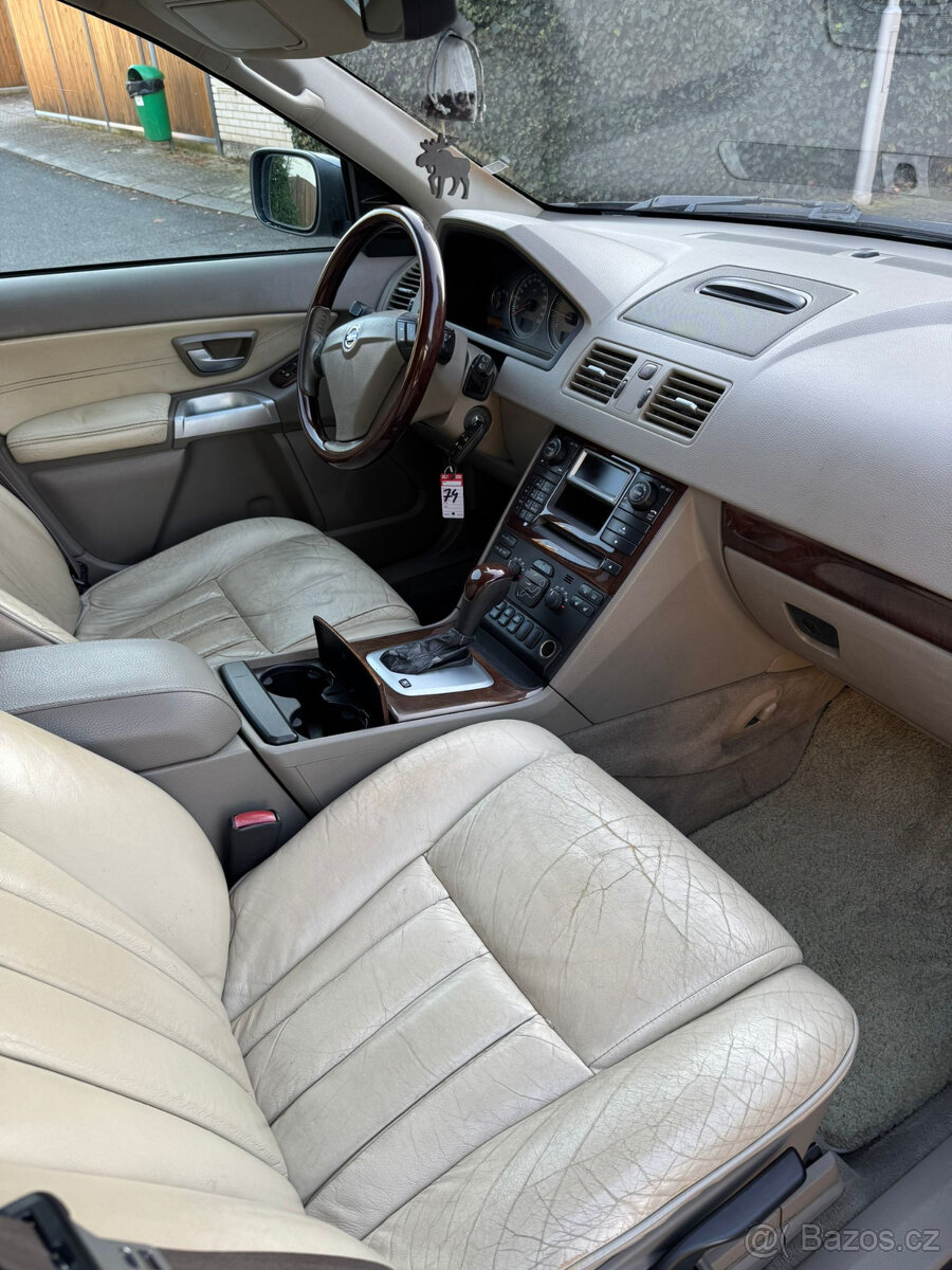 Volvo XC90, D5 AWD, 2.4 diesel – 7 míst - 13