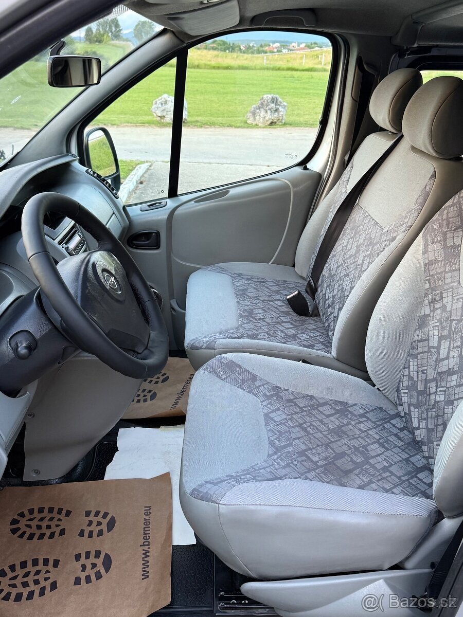 Opel Vivaro Life 2.5 Cdti 145ps • 9- miestný buss • - 13