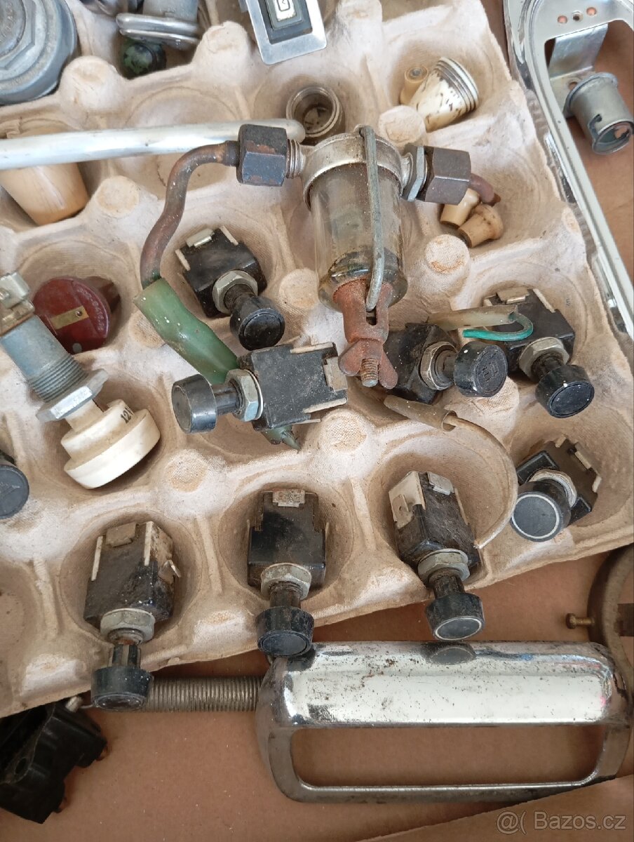 Staré díly škoda Tatra Praga Jawa aj - 13