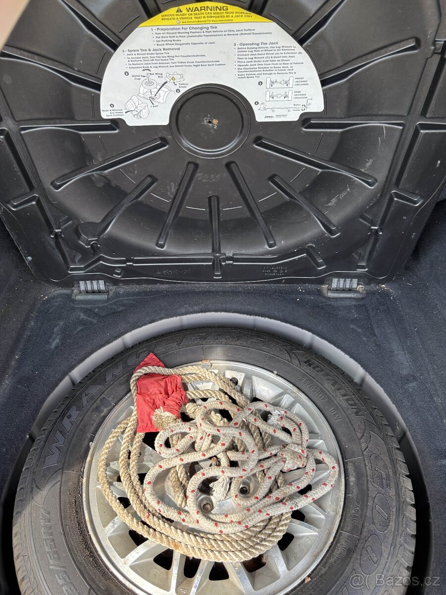 Prodám JEEP WJ/WG 2.7.CRD, 120KW, r. 2003 - 13