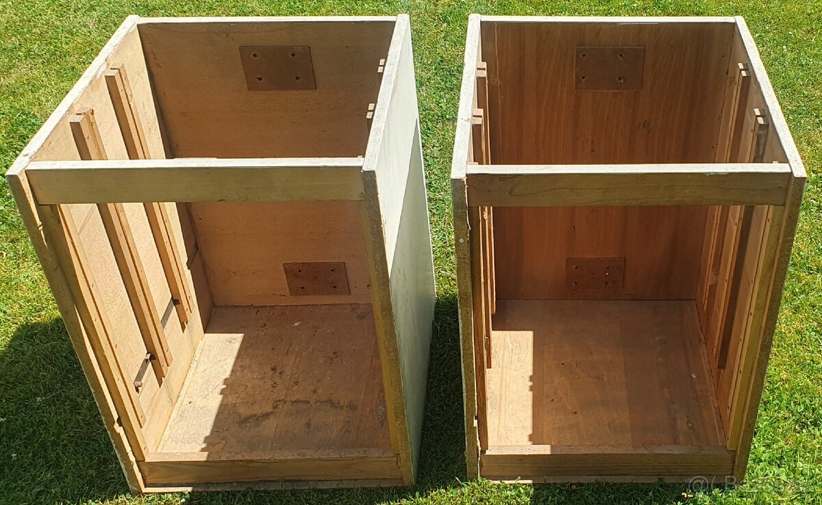 Set 2 ks suplikovych kontejneru pro stul - 13