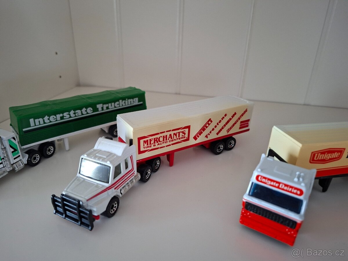 MATCHBOX - 13