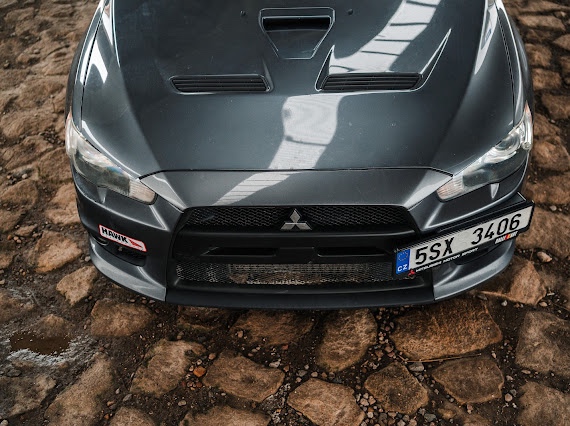 Mitsubishi Lancer Evo X - 13