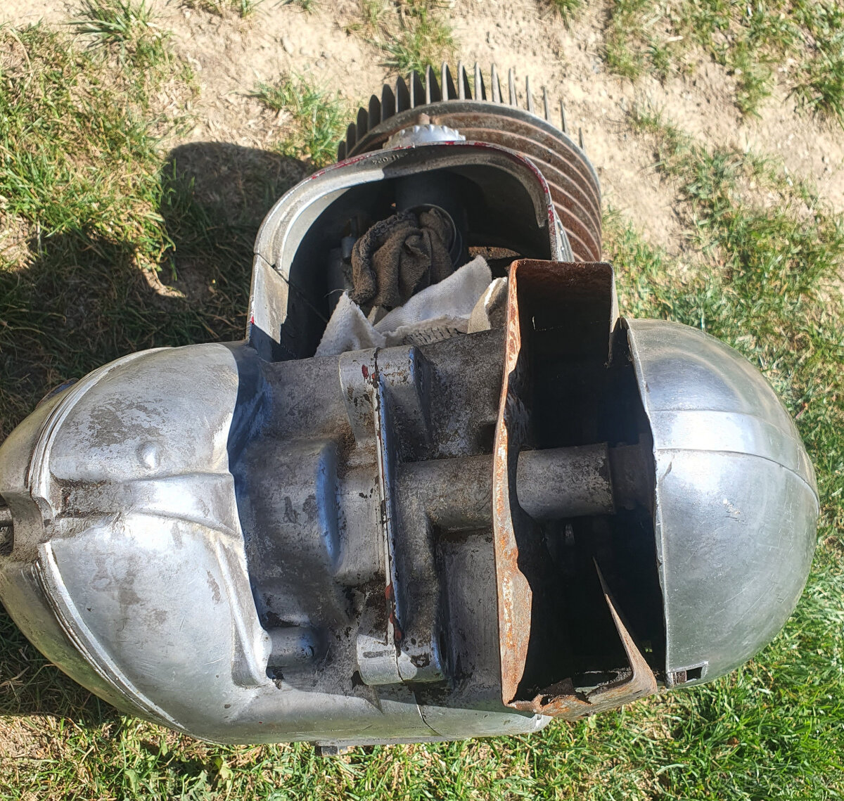 Motor Jawa 250/592 - 13