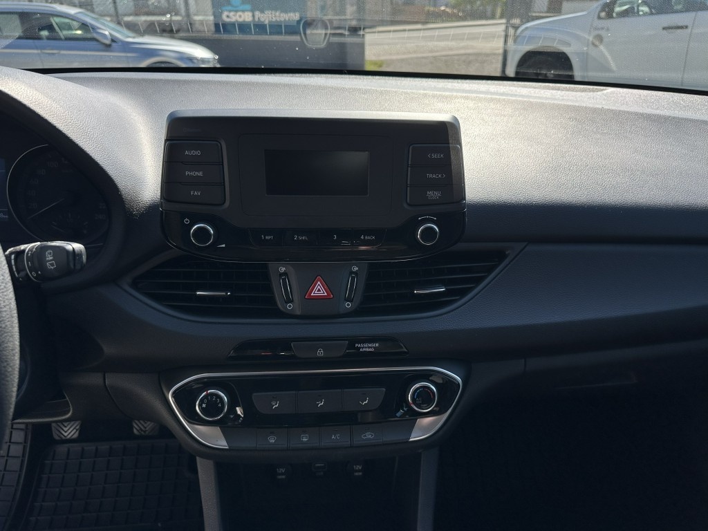 Hyundai i30 1.5 DPI 80kW serviska - 13