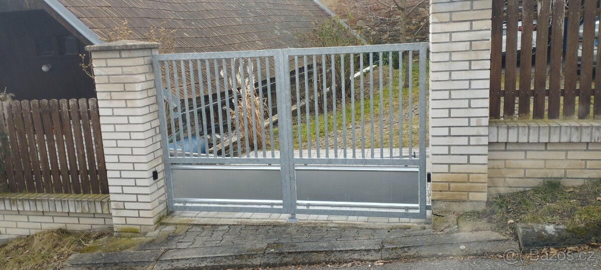 Samonosná brana / vrata - 13