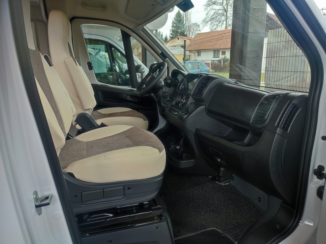 Obytná dodávka LASER 600 MAX, Fiat, Blucamp - 13