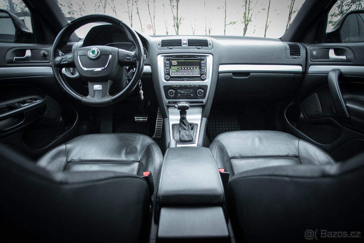 Škoda Octavia Combi RS 147kW DSG - 13