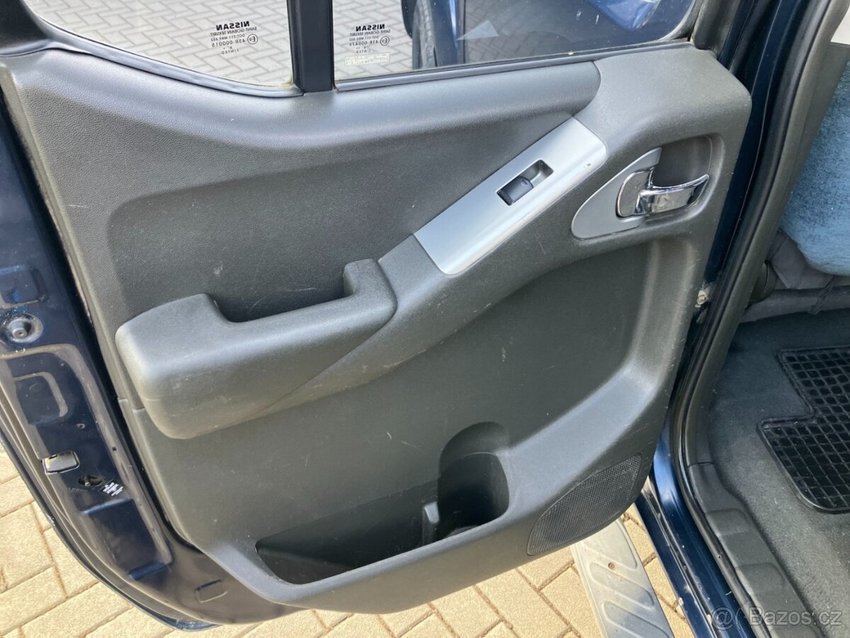 Nissan Navara 2.5DCI 4WD DOUBLE CUB - 13