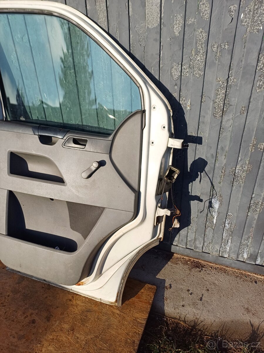 Levé přední dveře Volkswagen T5 - 13