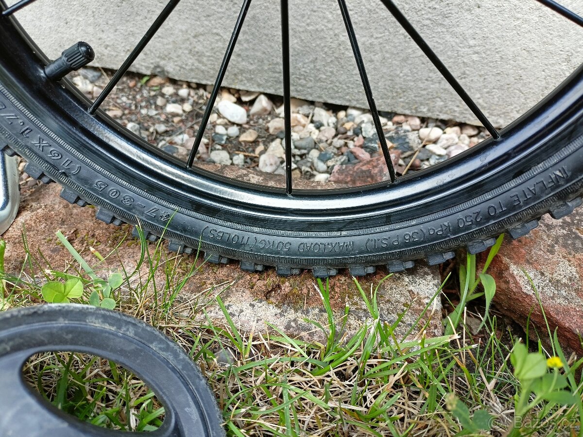 Dětské kolo 16 - 13