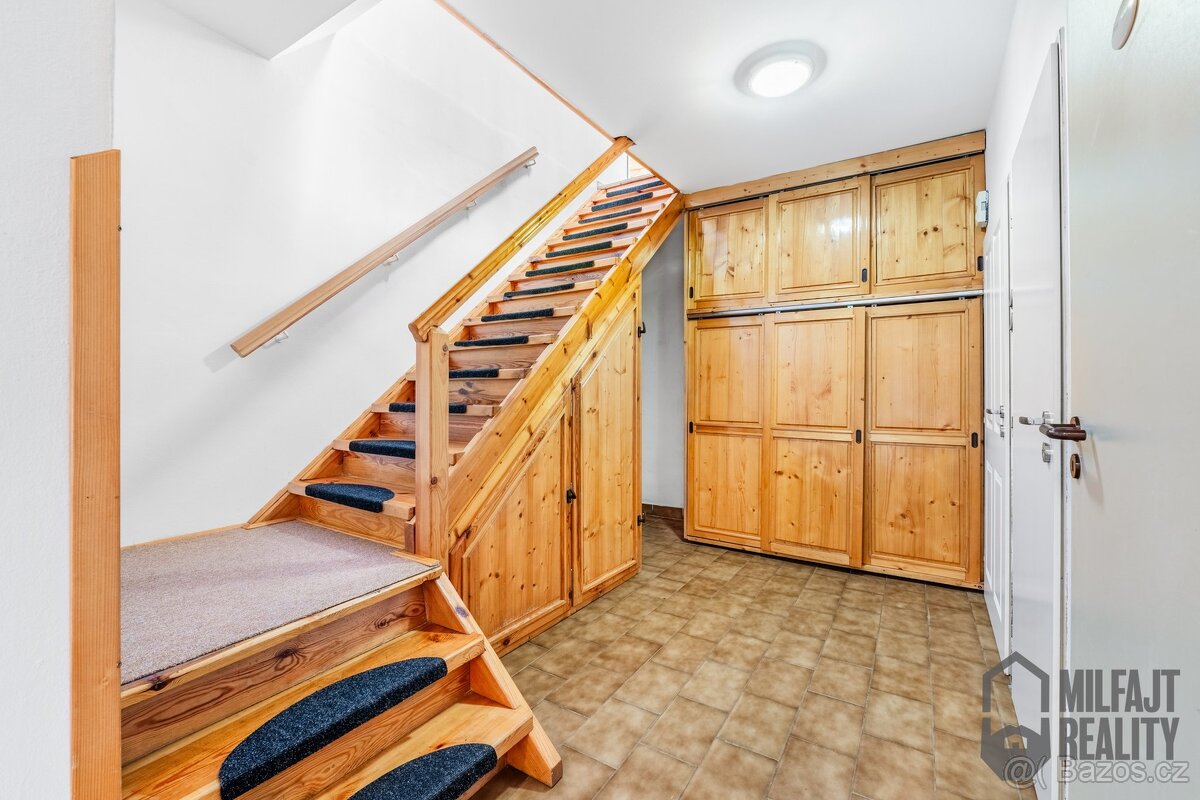 Dvougenerační RD (3+1, 4+kk), 2.135 m2 pozemek, Železný Brod - 13