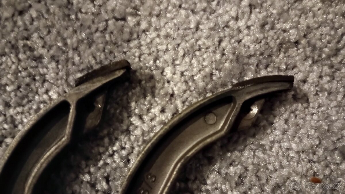 Prodám díly z motoru na Babetta 210 - 13