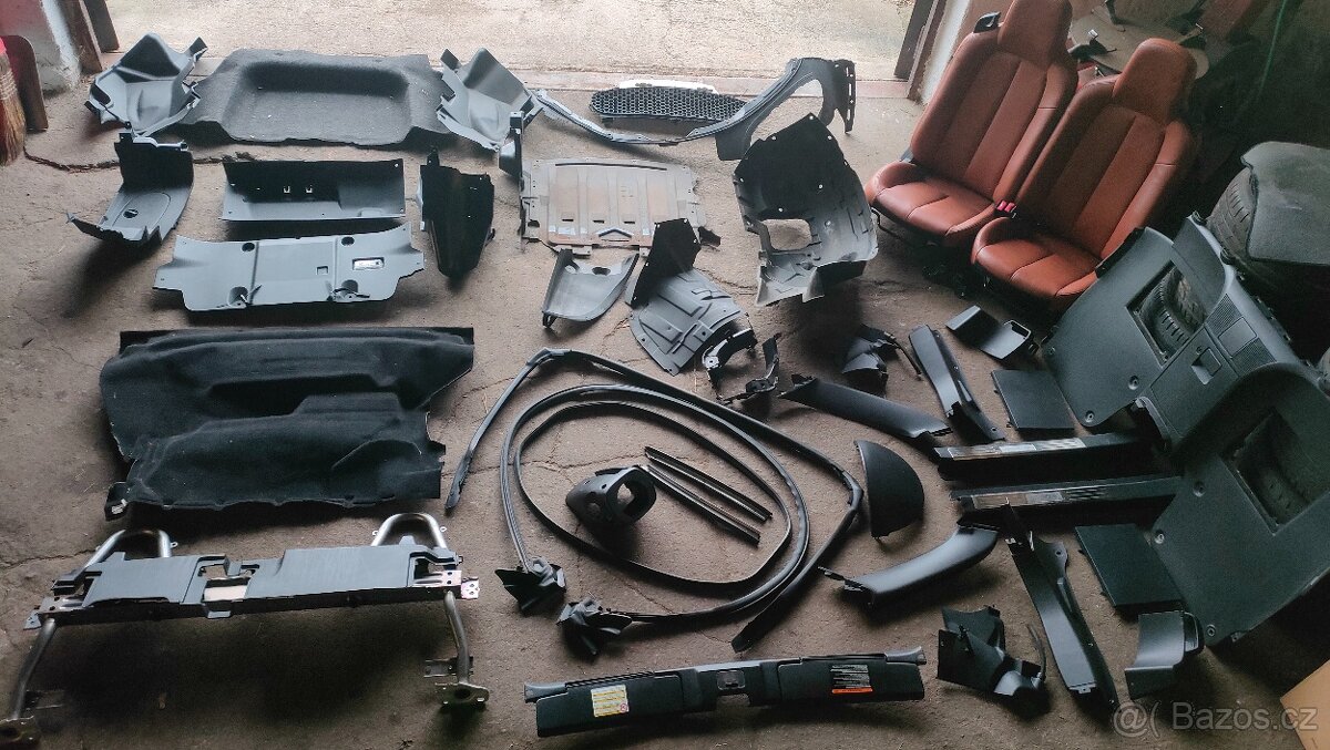 DÍLY Mazda MX-5 NC PRHT, 2.0 160PS, samosvor - 13