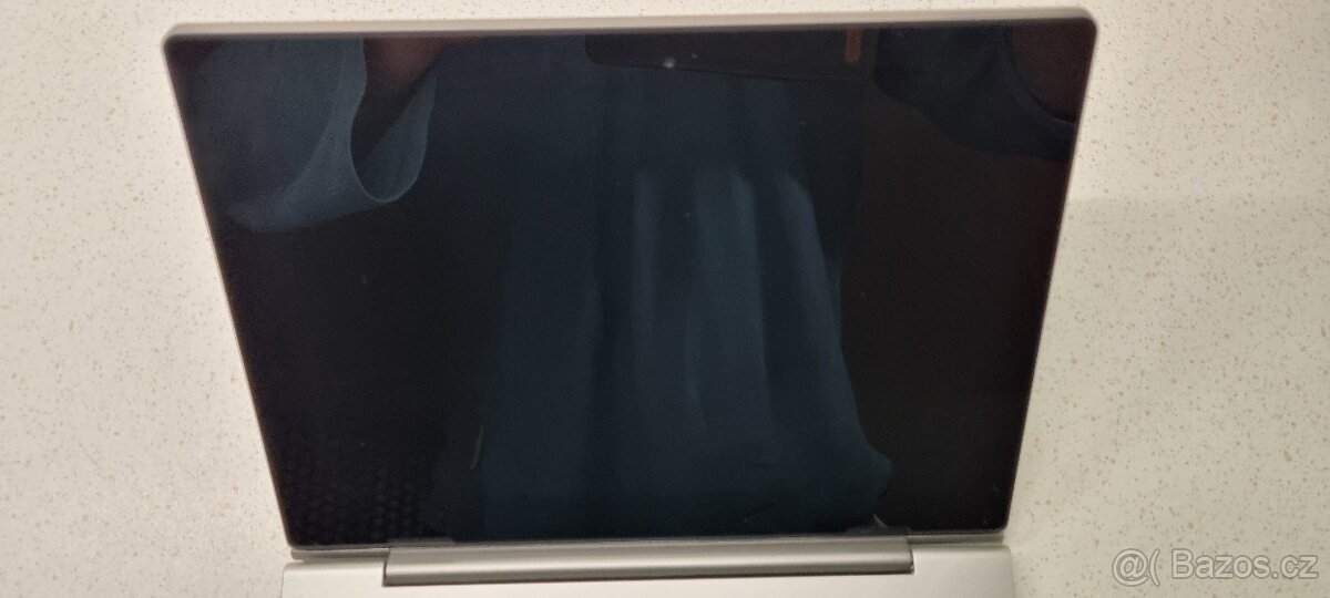 Lenovo ideapad d330-10IGM v TOP stavu - 13