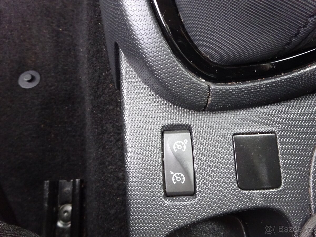 Renault Clio 1.2i Combi r.v.2014 (54 kw) klima stk:11/2027 - 13