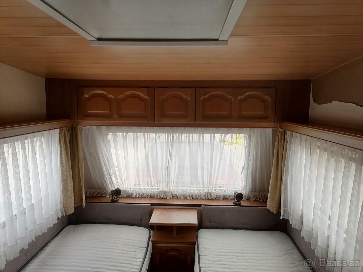 Karavan Burstner, Koupelna , Topení - 13