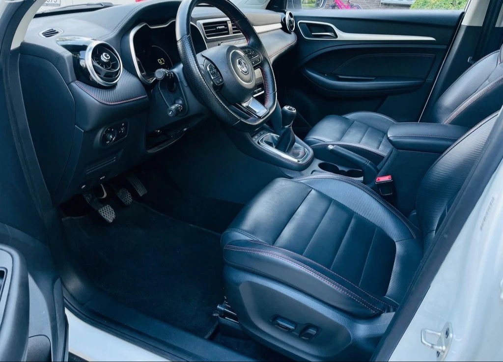 MG ZS, 1.5i 78KW LED KAMERY DPH 1.MAJ - 13