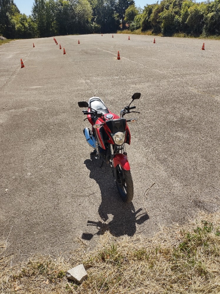 Honda CB125F, r.v. 2017 - 13