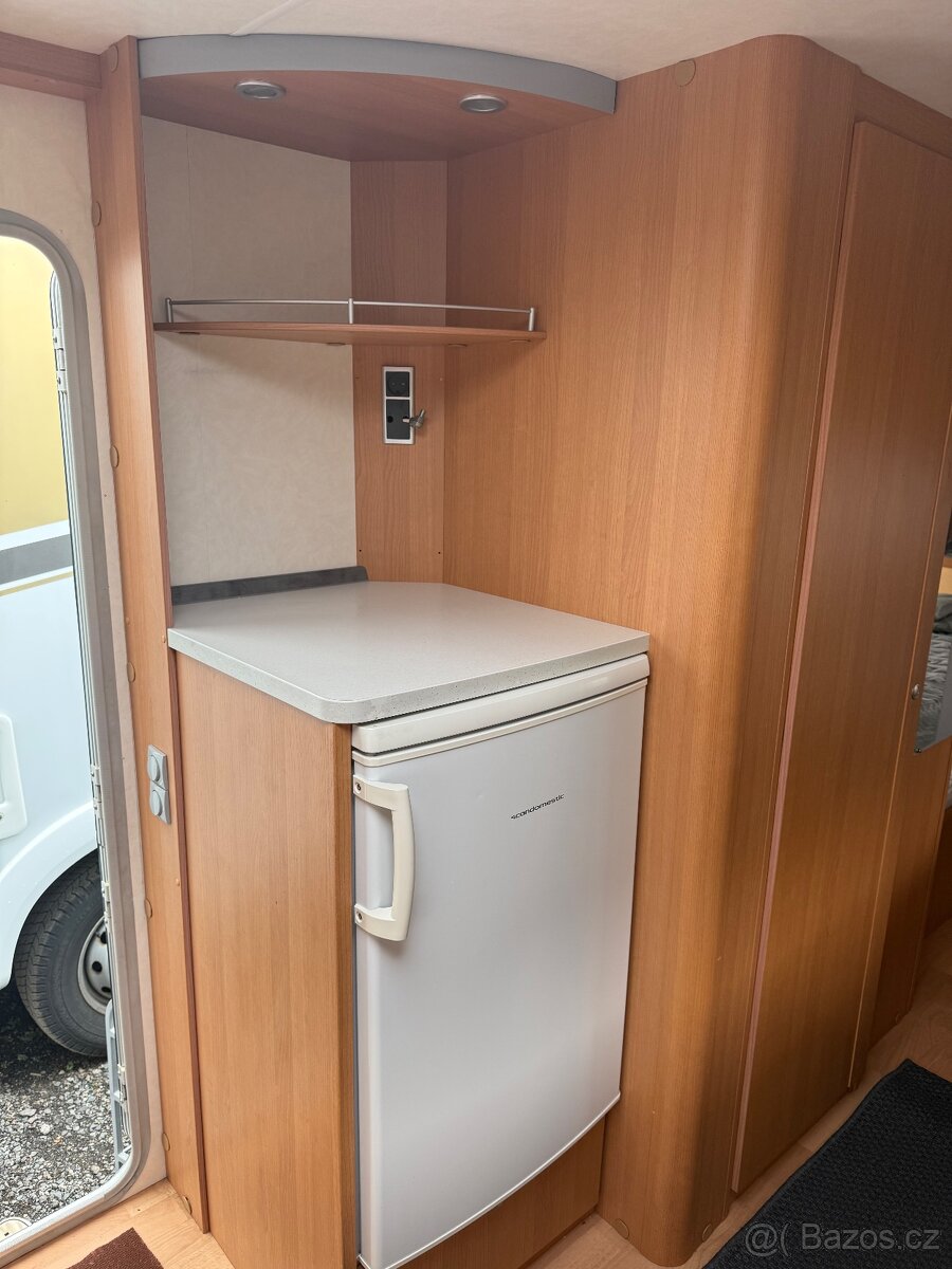 Karavan Knaus Tabbert 580 až 7 osob - 13