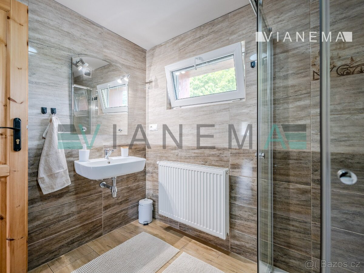 POUZE U NÁSWellness chata-soupisným číslem na hranici ČR/SR - 13