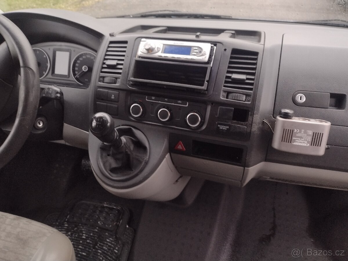 VW Transporter T5 2.0TDI - 13