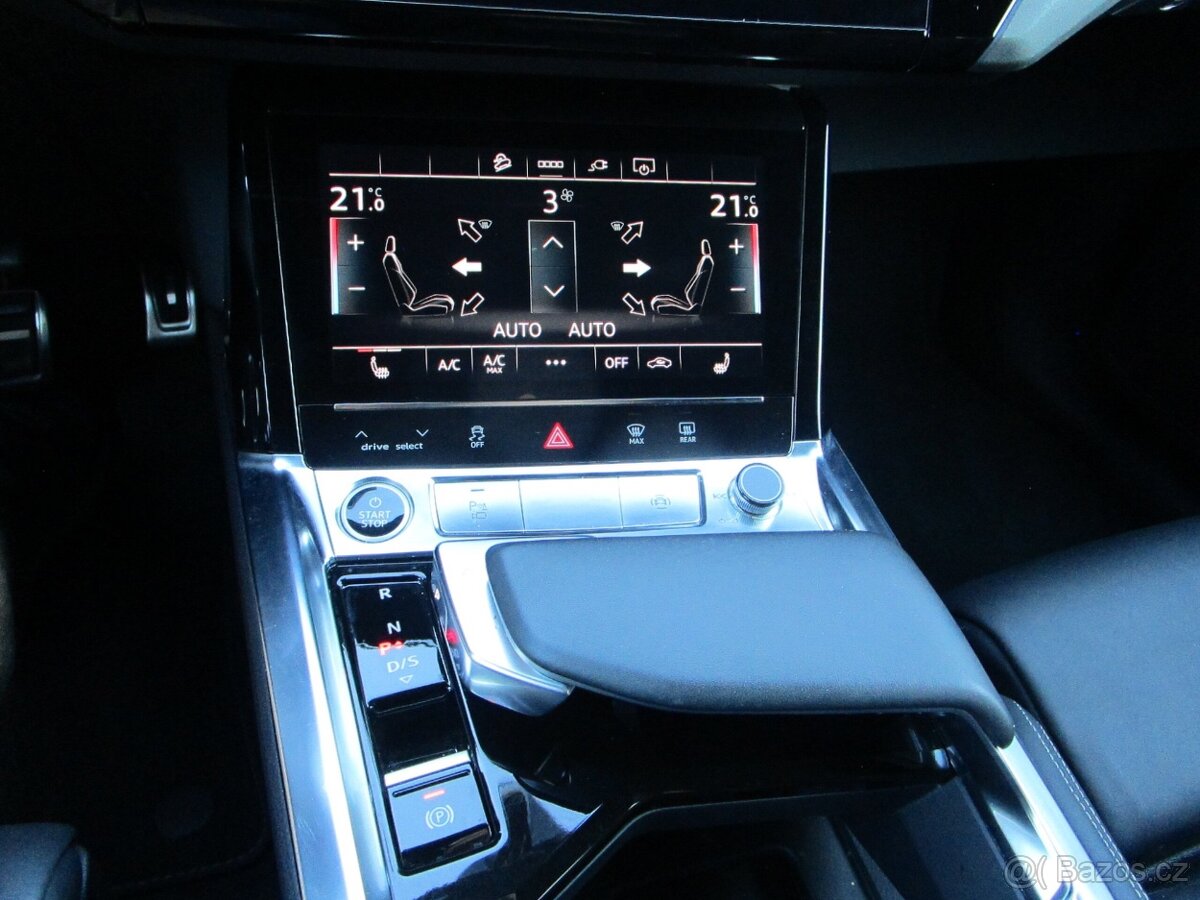 Audi Q8 E-Tron 50 Sline - 13