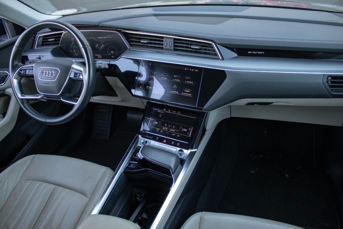 Audi e-tron 50 Quattro Advanced / - 13