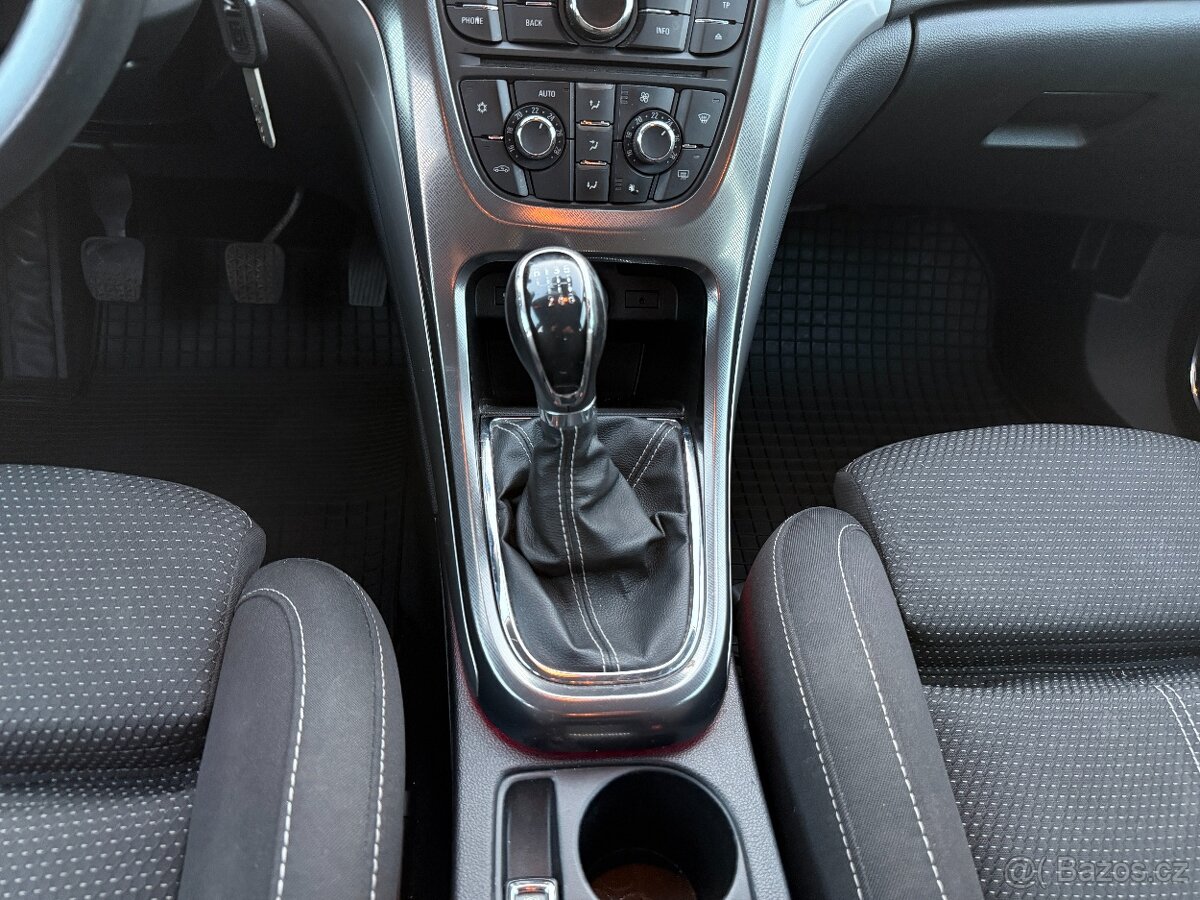Opel Astra 1.7CDTi 81 kW 2011 ČR - 13