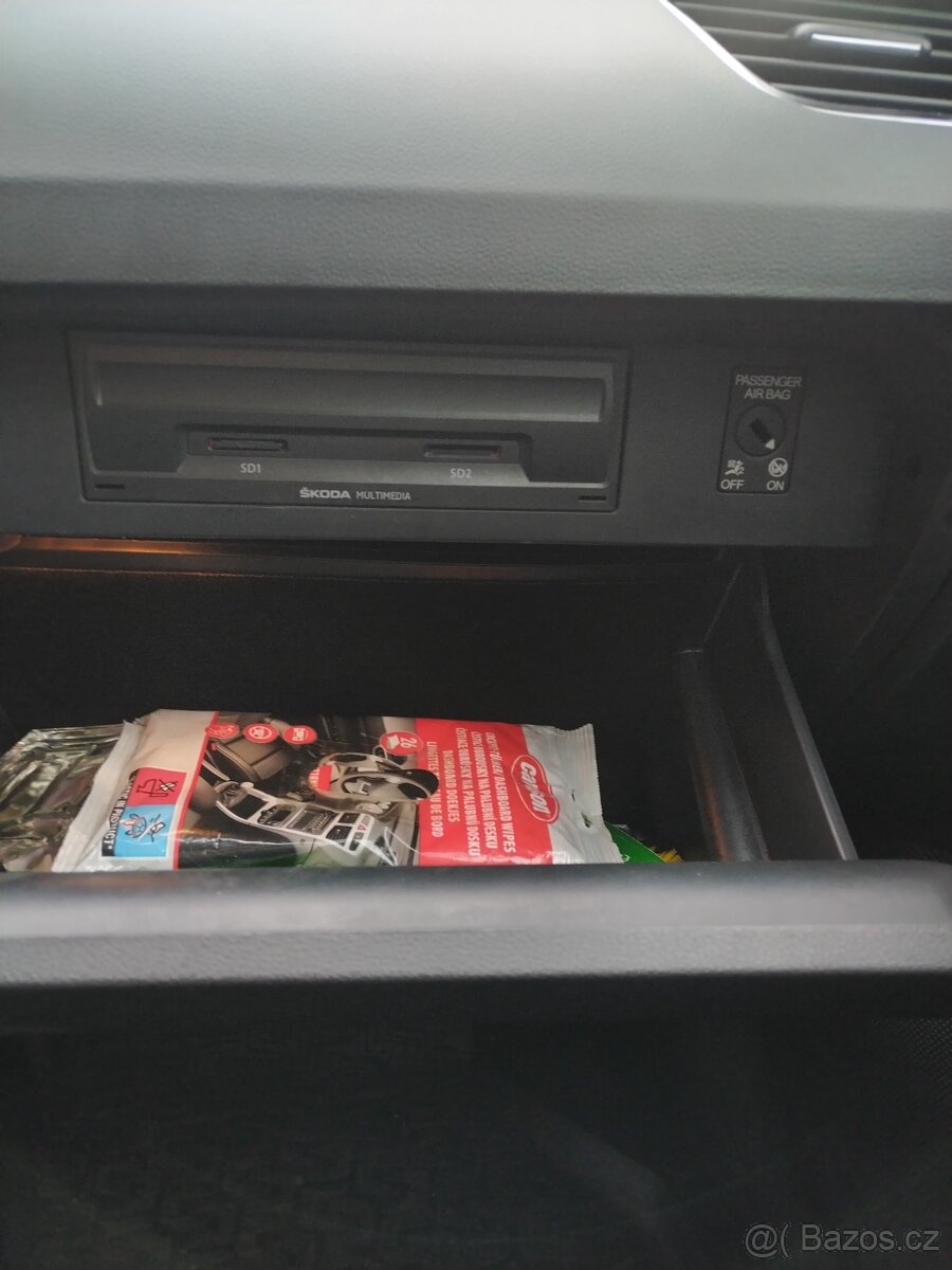 Škoda Octavia III 2019 koupeno ČR BENZÍN - 13