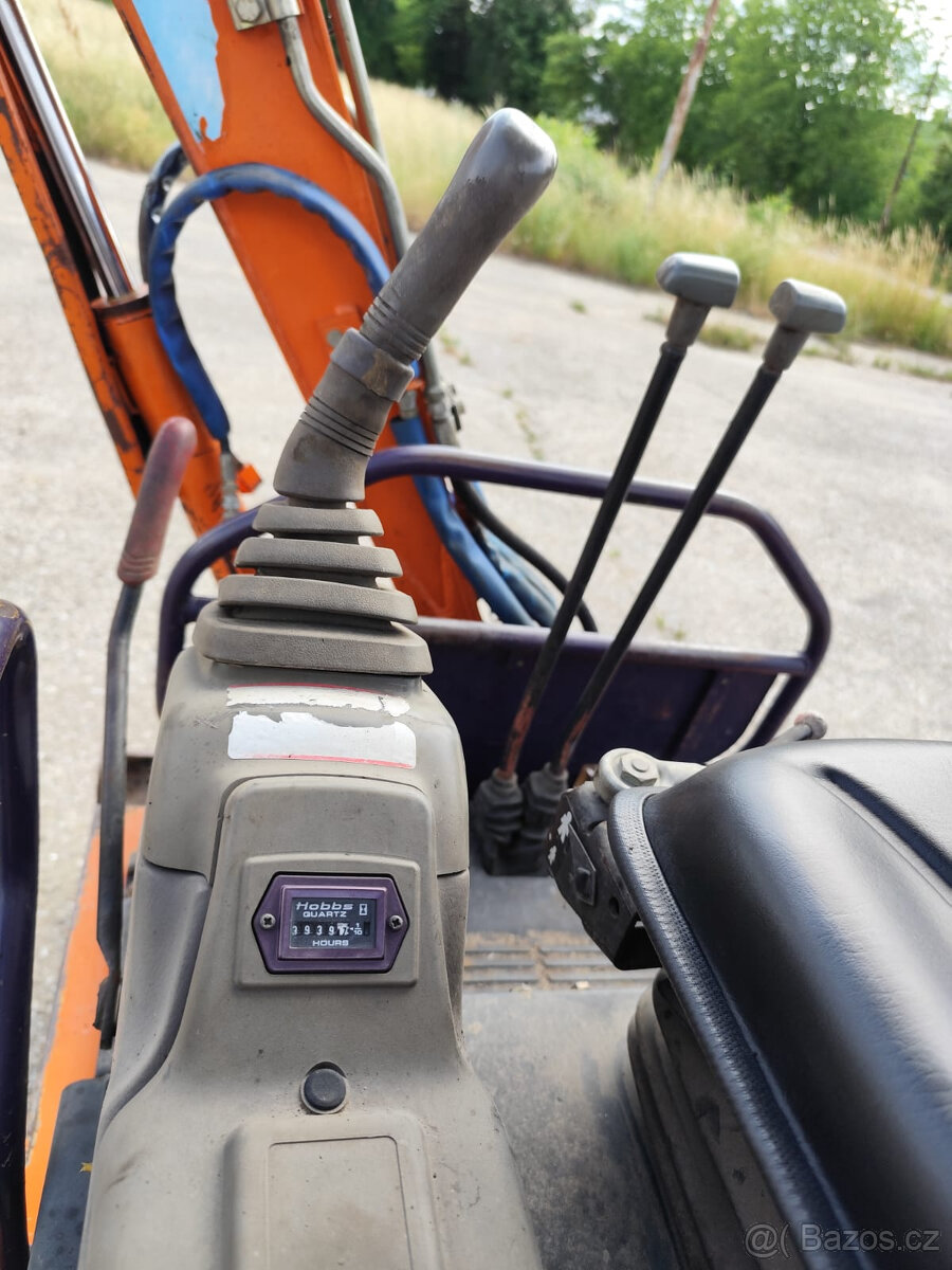 Minibagr Hitachi FH15. 2x lyžica - 13