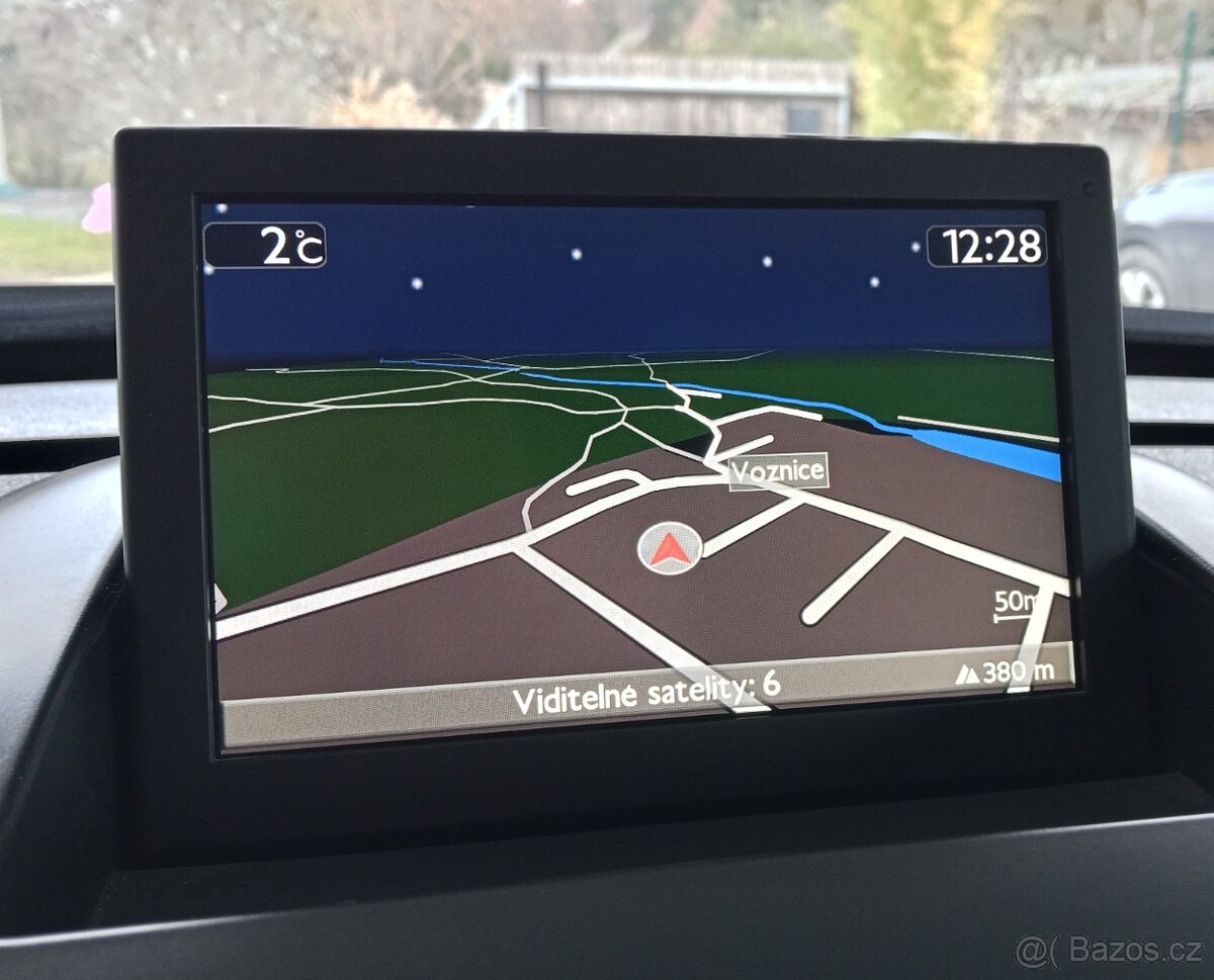 Peugeot 5008 2.0Hdi 110kw 2014, Nová STK do 12/2027 - 13