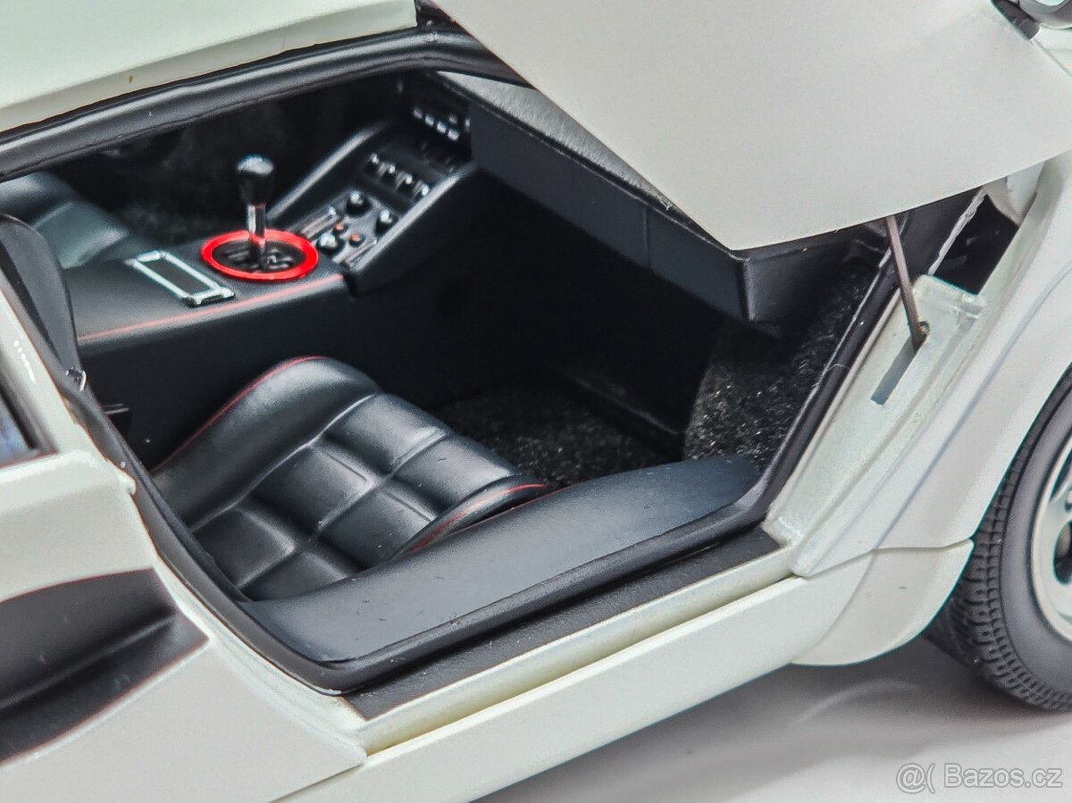 Lamborghini Countach 5000s 1:18 Autoart - 13