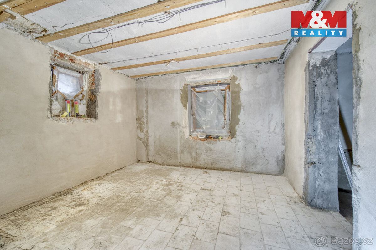 Prodej rodinného domu, 290 m², Sadov - 13