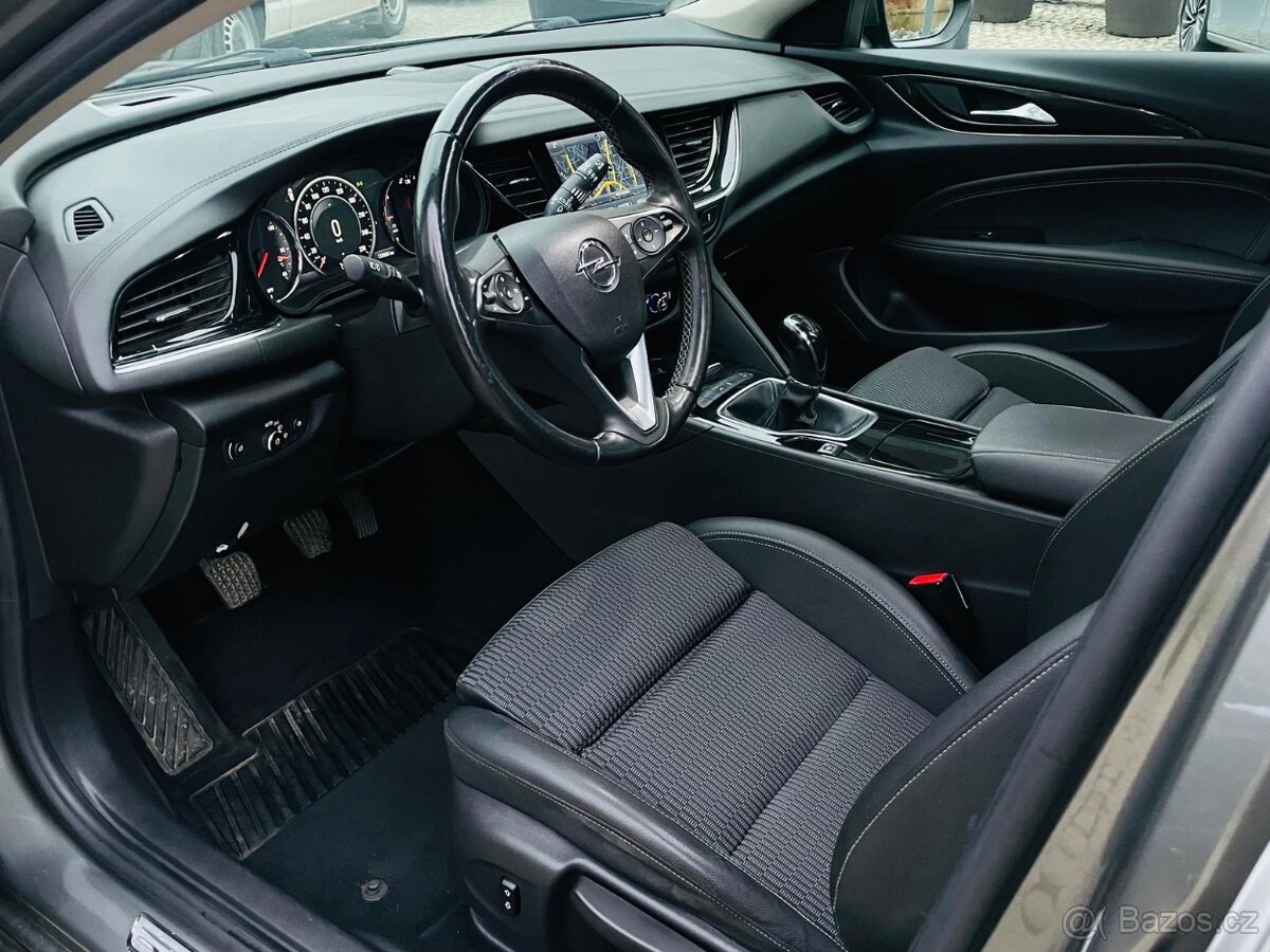 Opel Insignia 2.0CDTi 4x4 MANUÁL KAMERA VÝHŘEV TAŽNÉ - 13