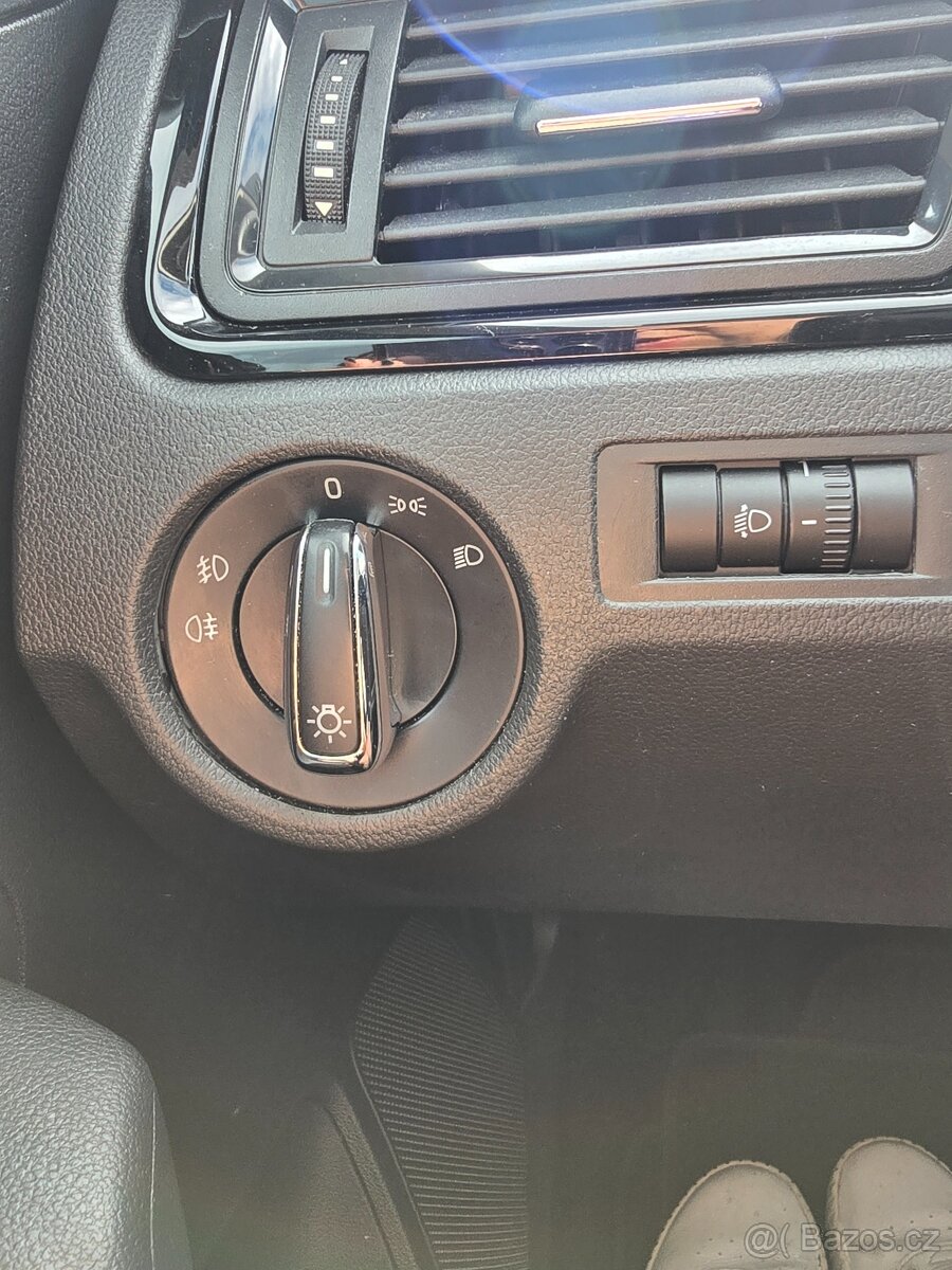 Škoda Rapid, 1.2 TSI SPACEBACK Ambition - 13