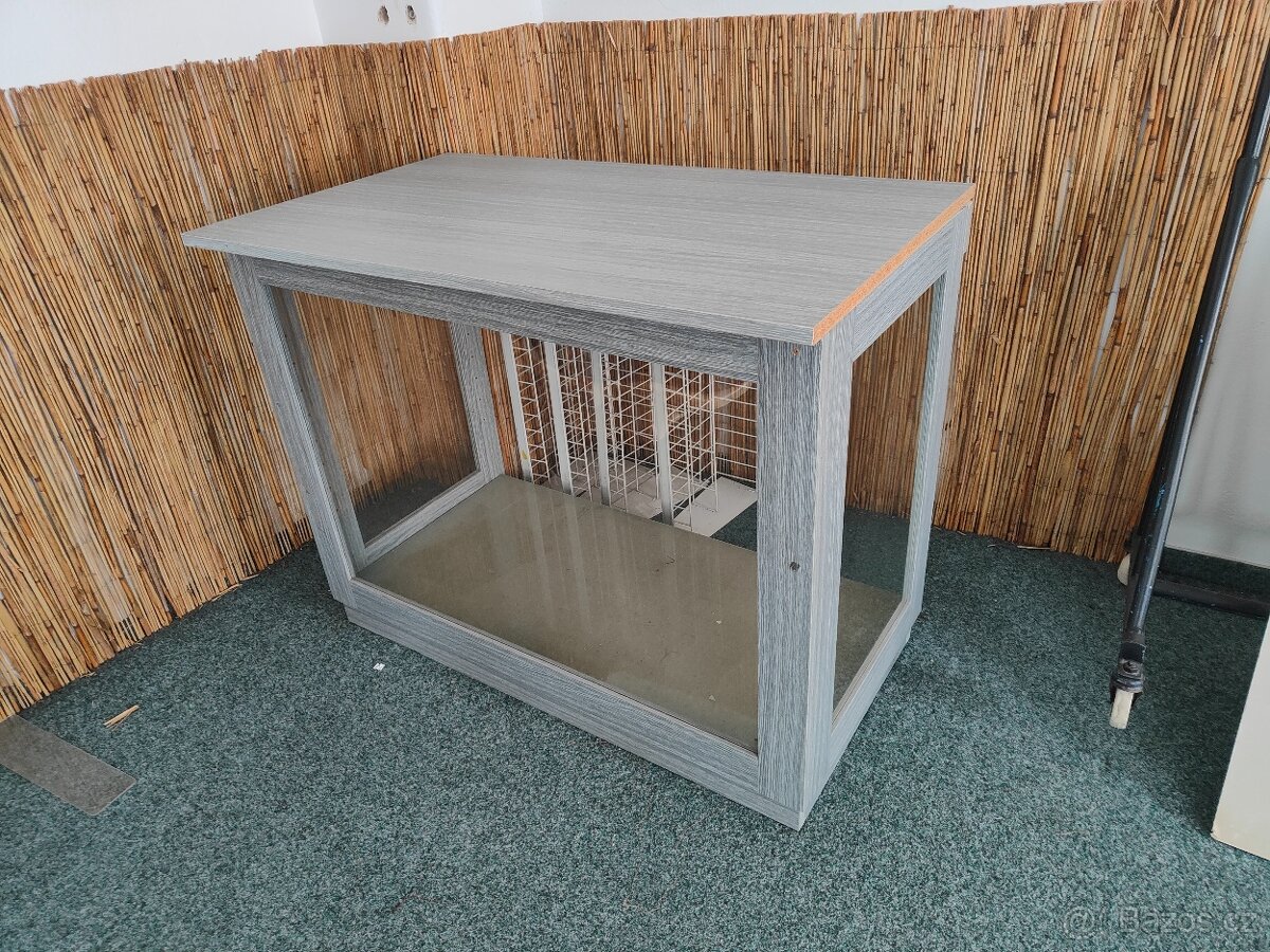 Regály / Vitríny s osvětlením do obchodu - 13