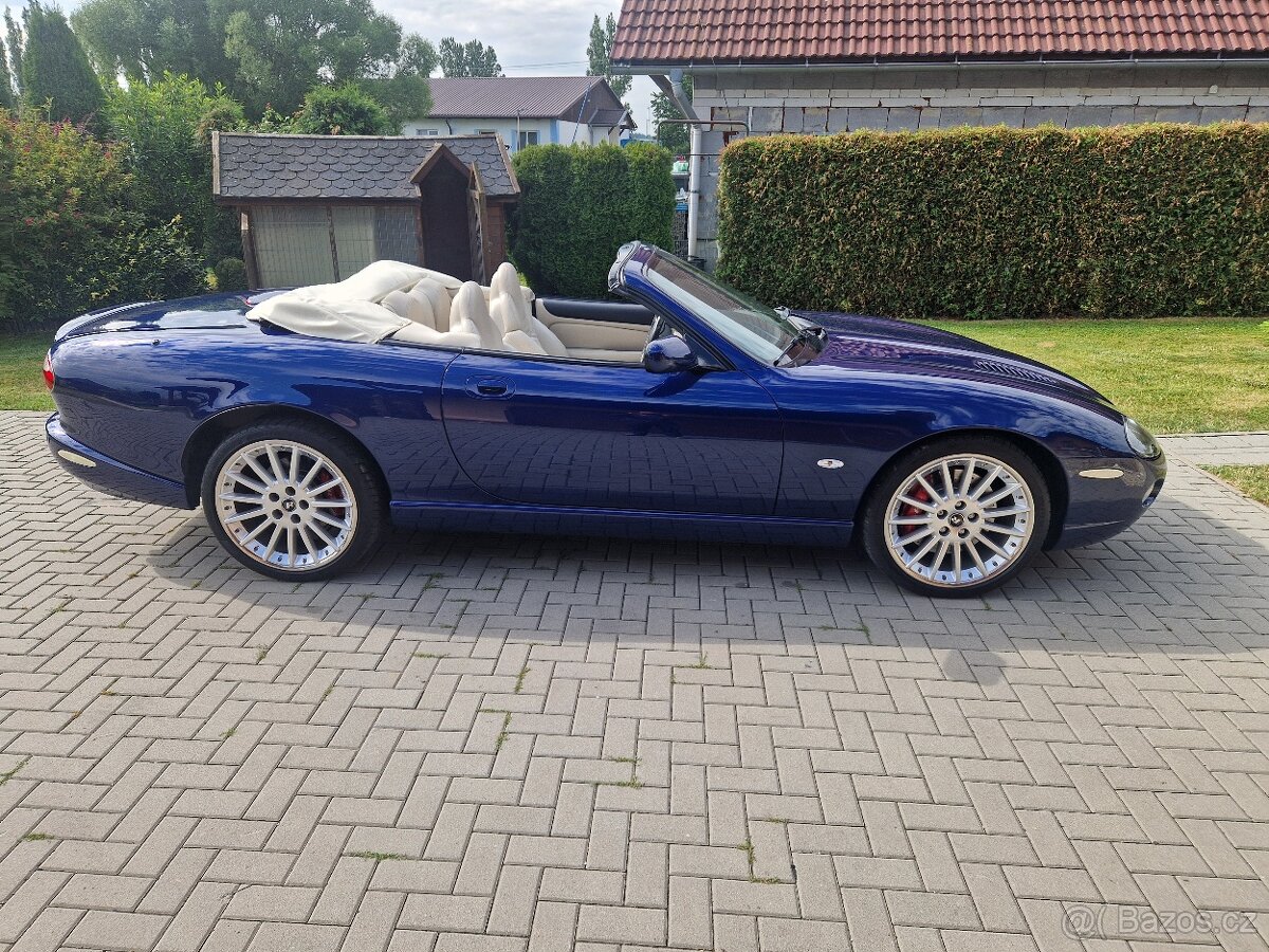 Jaguar XKR 4,2 Supercharger - 13