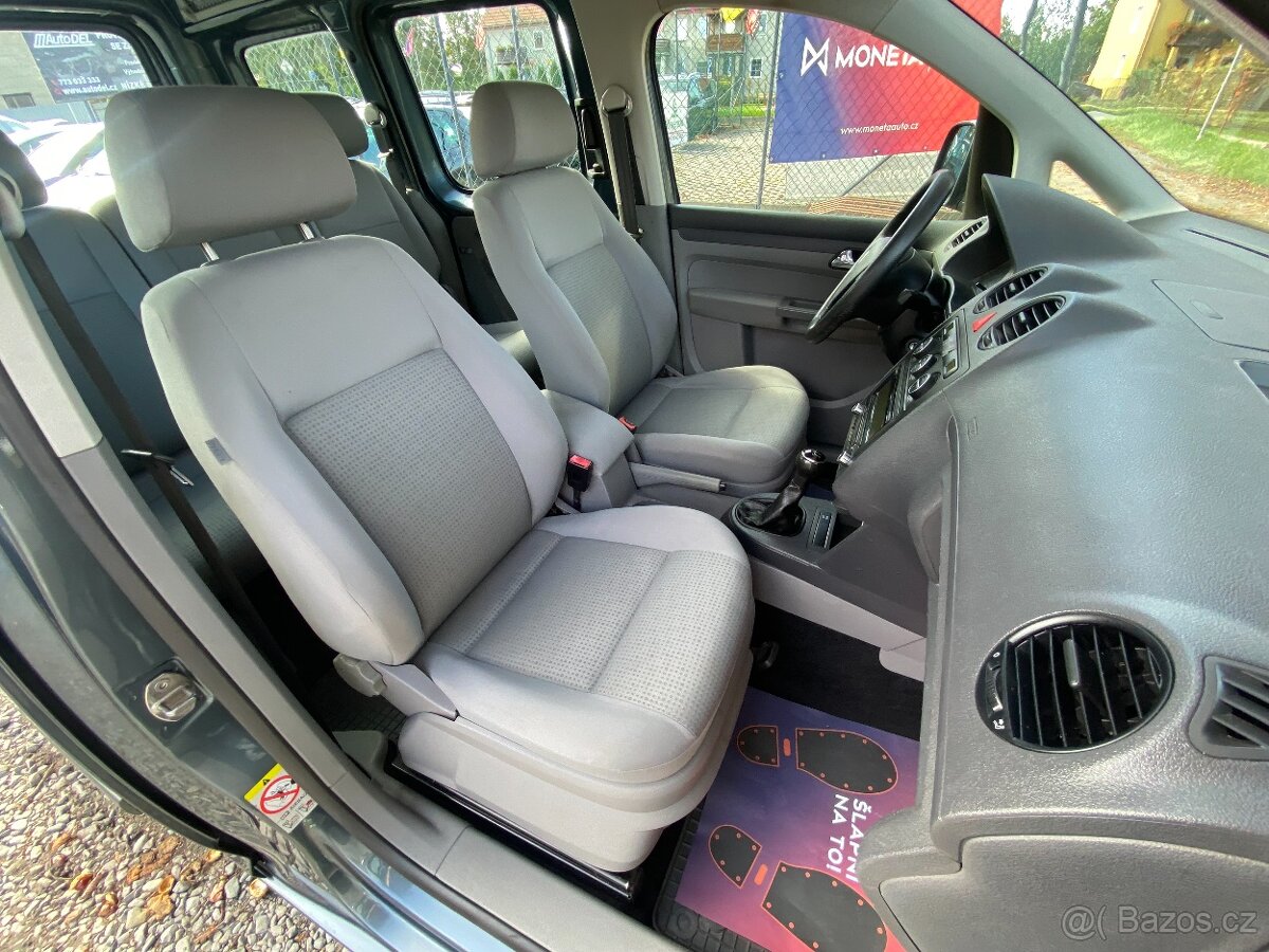 VW Caddy 1,9 TDi Aut.Klima, Tažné, AKU - 13