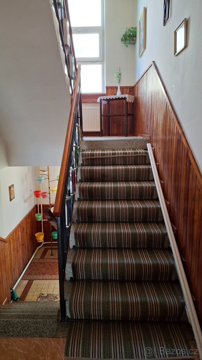 Prodej rodinného domu 4+1 se zahradou v Ronově nad Doubravou - 13