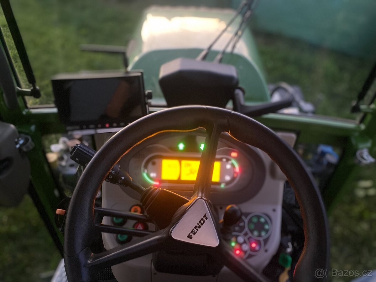 Traktor FENDT 211 F Vario 81 - 13