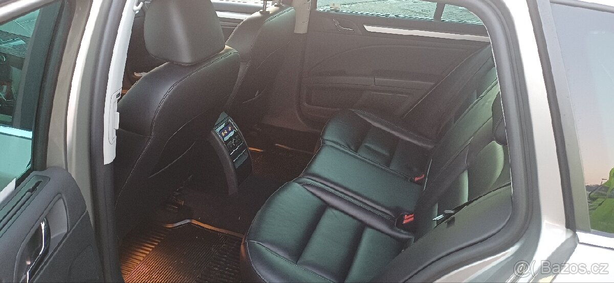 Skoda superb elegance 2.0 tdi 125 kw 4x4 dsg - 13