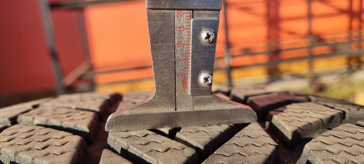 285/45r21 Bridgestone Blizzak LM005 zimní 3ks 285/45/21 - 13