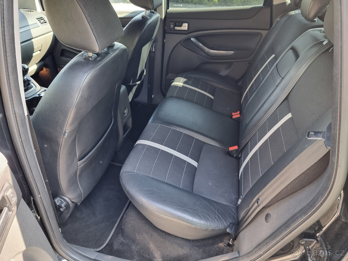 Ford Kuga 2.0 TDCi 120kW 4x4 - 13