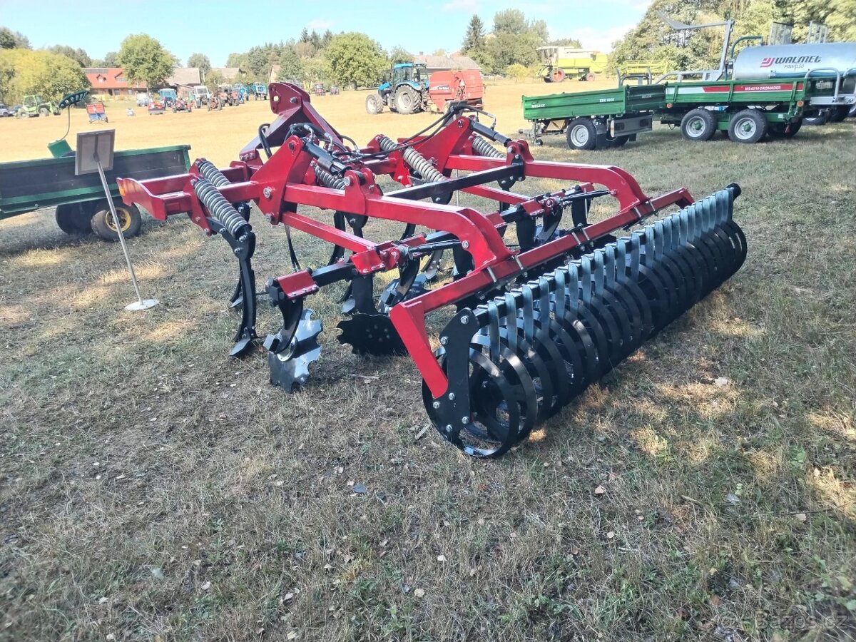 Dvouřadý radličkový podmítač AGILE 30 - 13