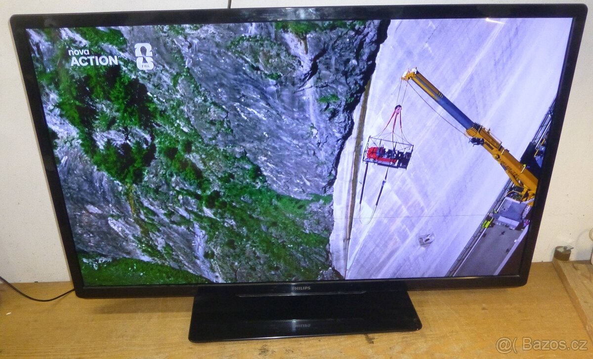 LED televize 107cm PHILIPS, 42 palců, nemá DVBT2 - 13