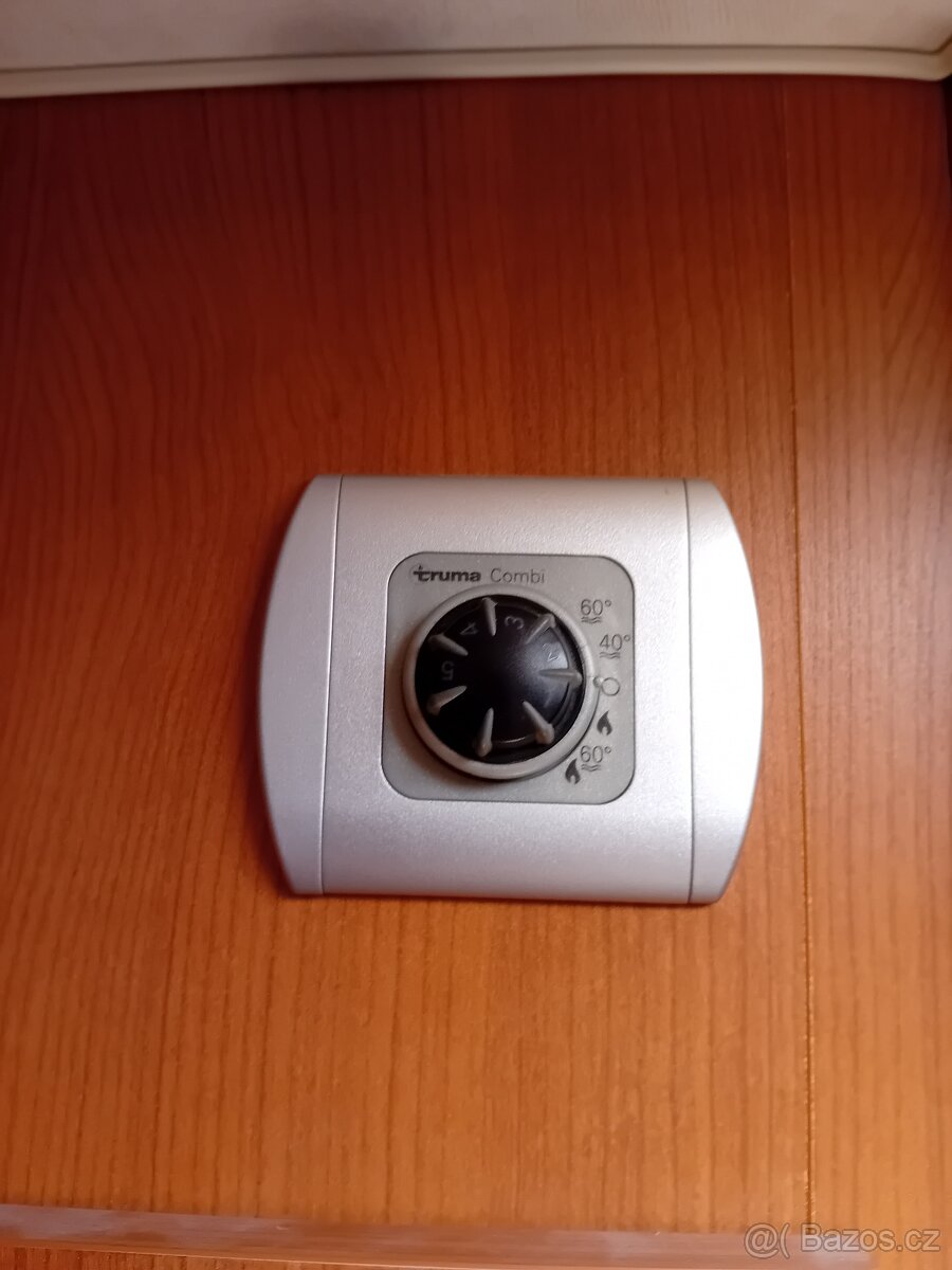 OBYTNÝ AUTOMOBIL FIAT ELNAGH 60000 KM - 13